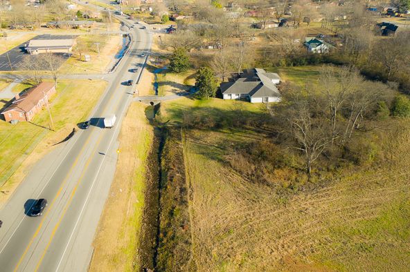 Office For Sale: 993 Long Hollow Pike, Gallatin, TN 37066
